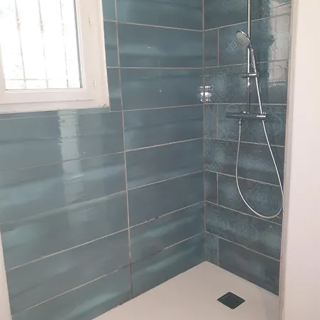 Apartment Roussane *