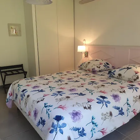 Roussane Apartment